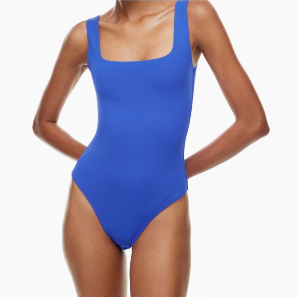 ARITZIA bodysuit